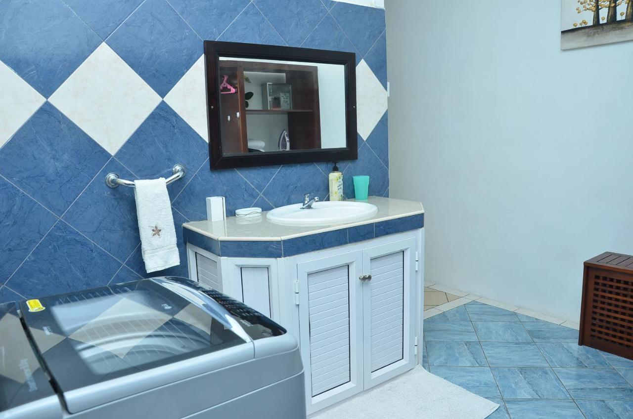 לה גולט Butterfly Apartment מראה חיצוני תמונה